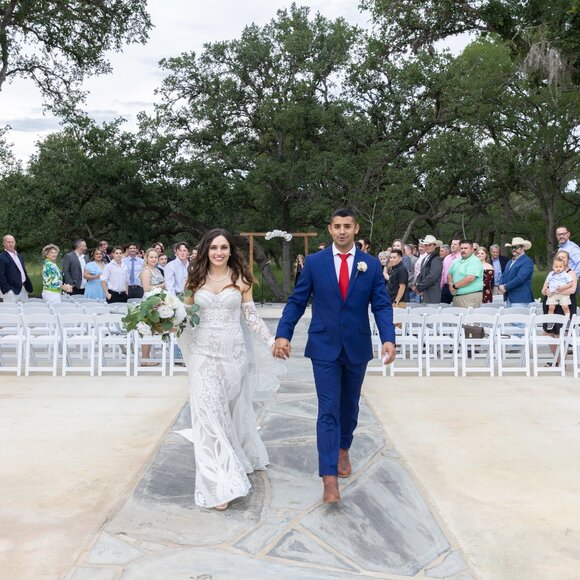 Rue De Seine- Adara Wedding Dress, with sleeves included - Picture 2 of 5